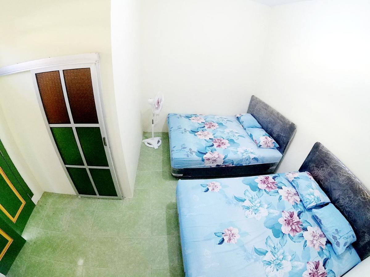 Ngadiwinatan Alleyway Guest House Jogja Yogyakarta Exteriör bild